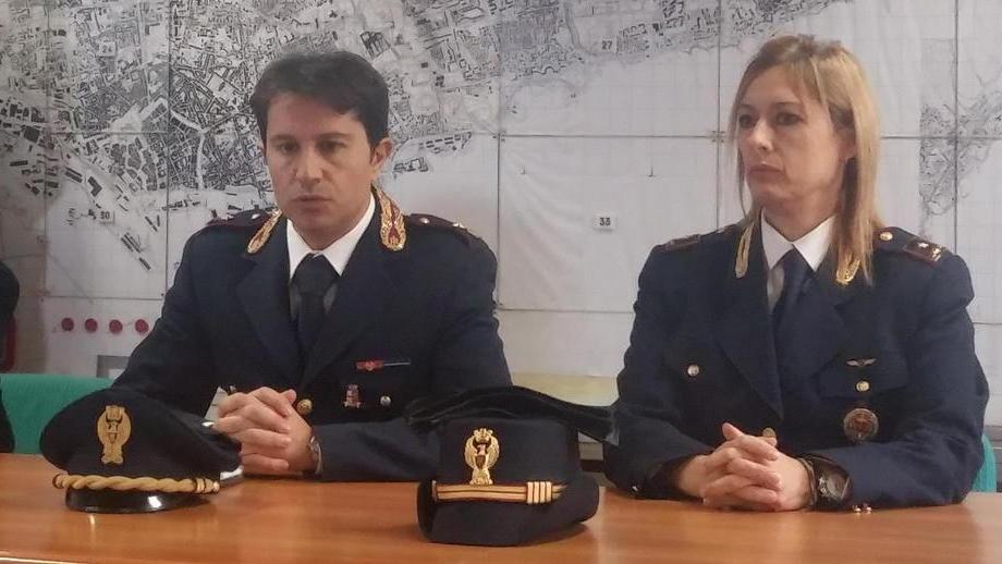 Perseguita la ex, arrestato commerciante
