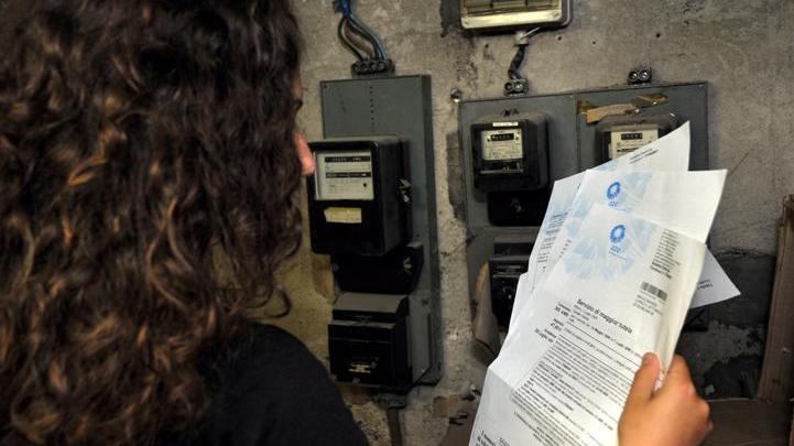 Elettricità e gas, un convegno sulle bollette