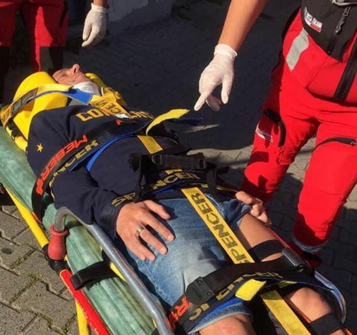 Mirko Bertolucci sulla barella subito dopo l'incidente