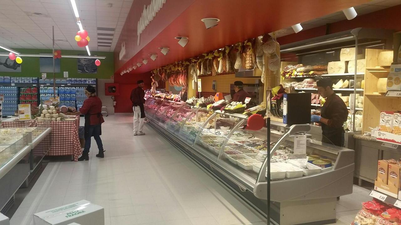 L'interno di un punto vendita Penny Market
