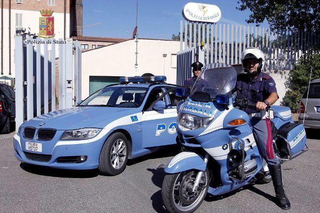 Si presenta alla polizia ubriaco per chiarire un incidente: via la patente