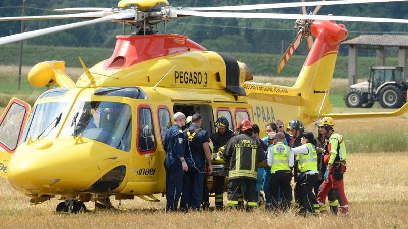 Scontro con l’ auto, grave una donna