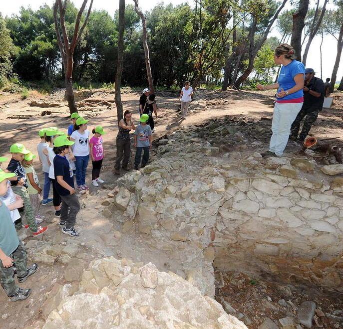 Ecco Poggio del Molino archeologia vista mare che piace agli americani 