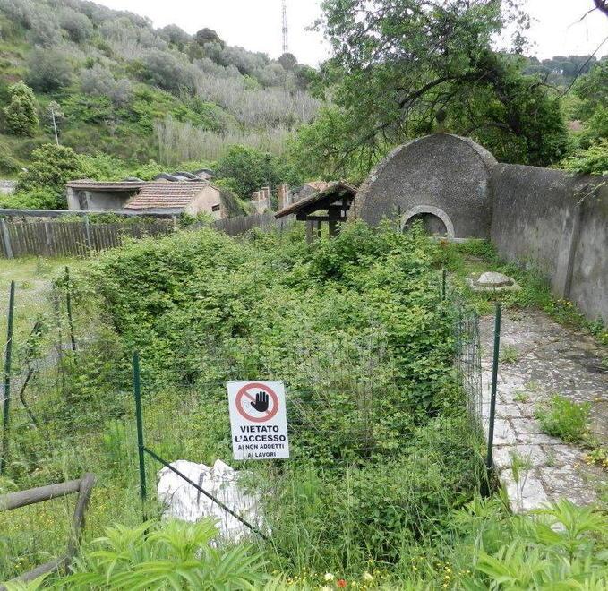 Lavatoi nel degrado un piano dei cittadini per pulire la struttura 