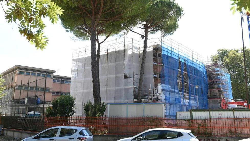 Rientrano gli alunni sospesi In classe anche lo psicologo
