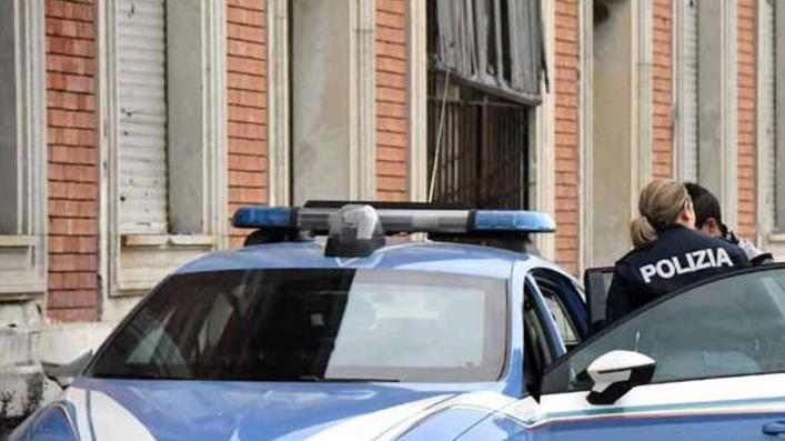 Ladri rubano pc e fotocamere nella scuola materna