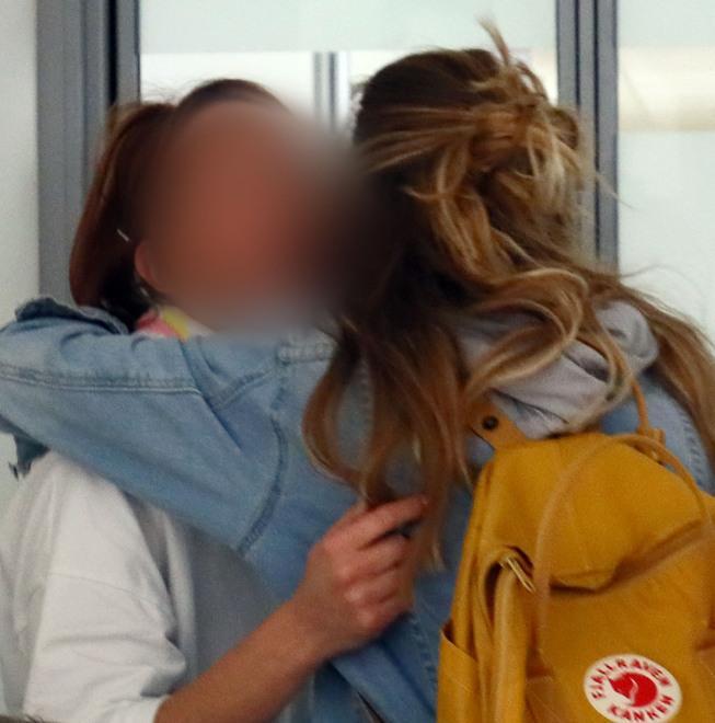 «È entrato, ha colpito lei e poi mi ha presa a calci» 