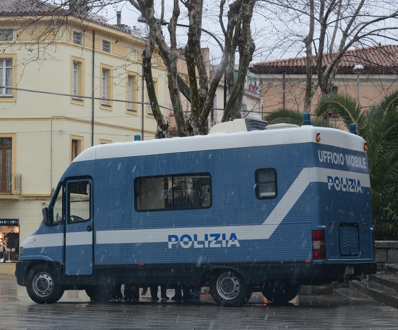 Arriva il camper “Questo non è amore”