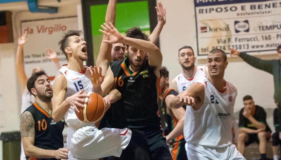 Smecca in un'azione di gioco