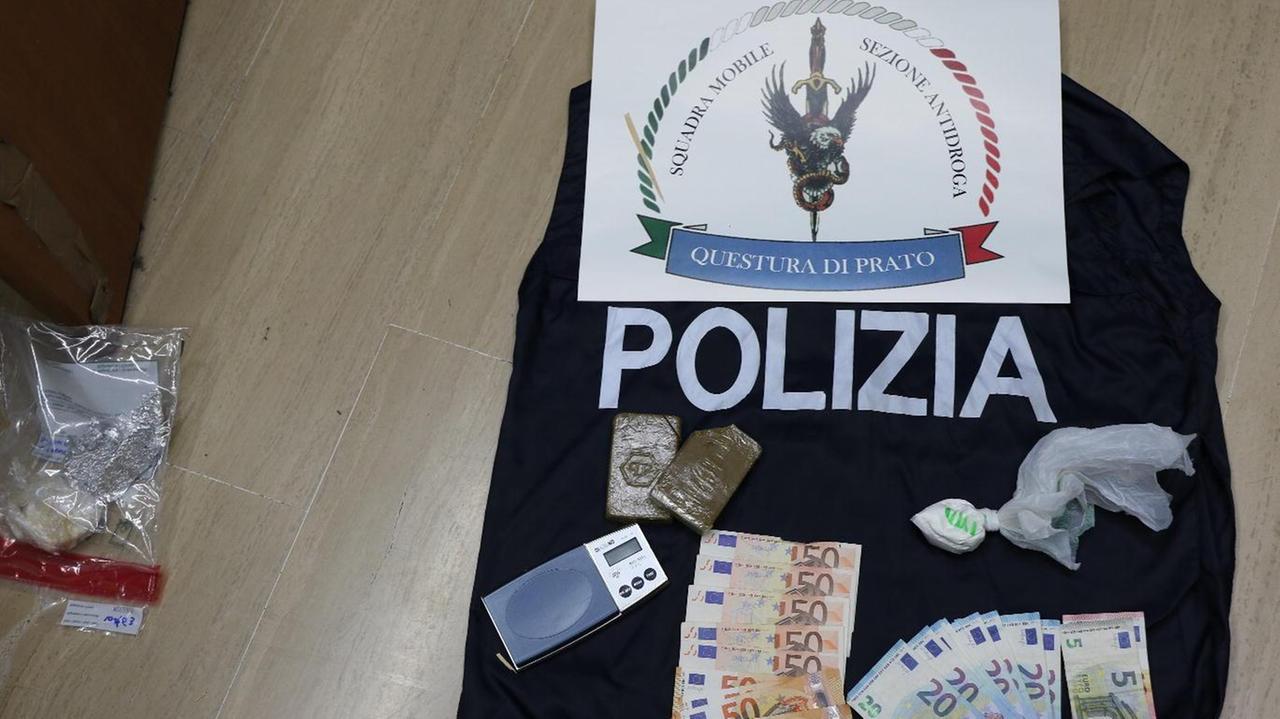 La droga recuperata dalla squadra mobile