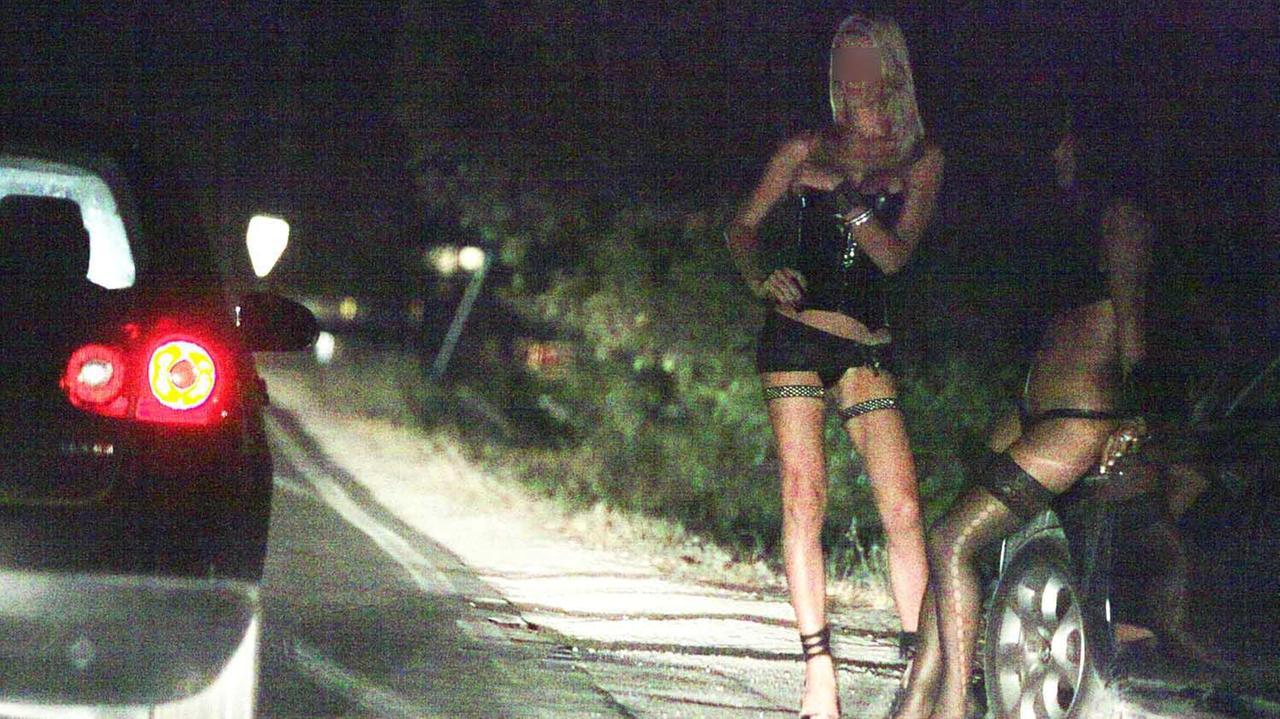 Prostituzione sull'Aurelia a Migliarino (foto d'archivio)