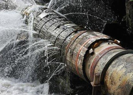 Acqua, il grande spreco La metà viene dispersa 
