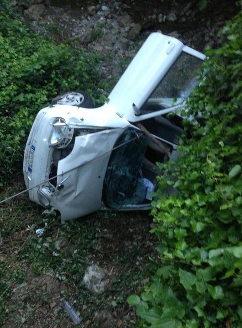 Alla guida dell’auto in cui morì la madre: patteggia sedici mesi 