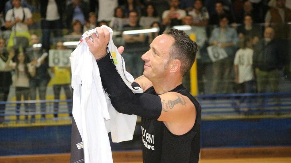 Mirko Bertolucci lascia il Cgc e va al Correggio