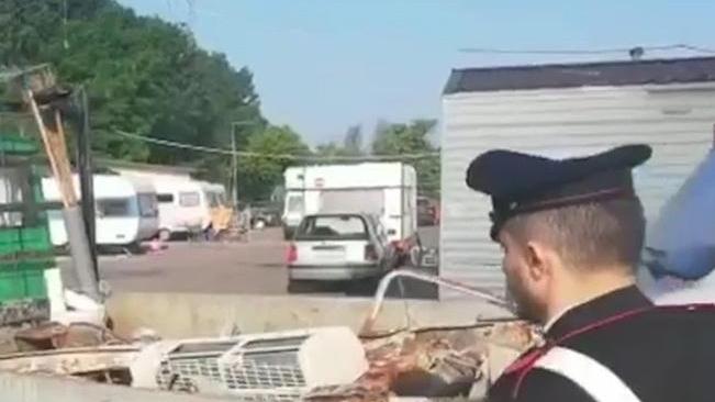 Elettrodomestici e ferro nel furgone Tre denunciati