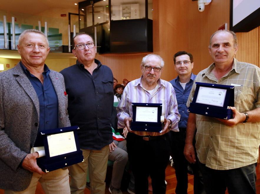 Un premio a tante belle quarantenni 