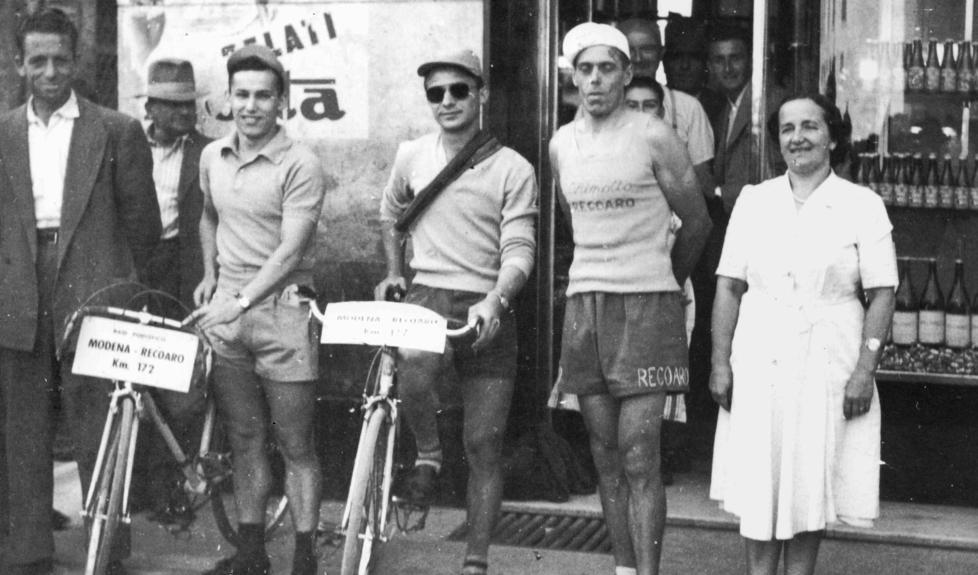 Modena, 1950/ “Leva” va a Roma correndo Franco Panini lo segue in bici 
