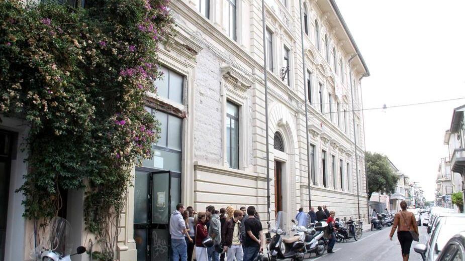Il liceo classico "Carducci" (foto d'archivio)