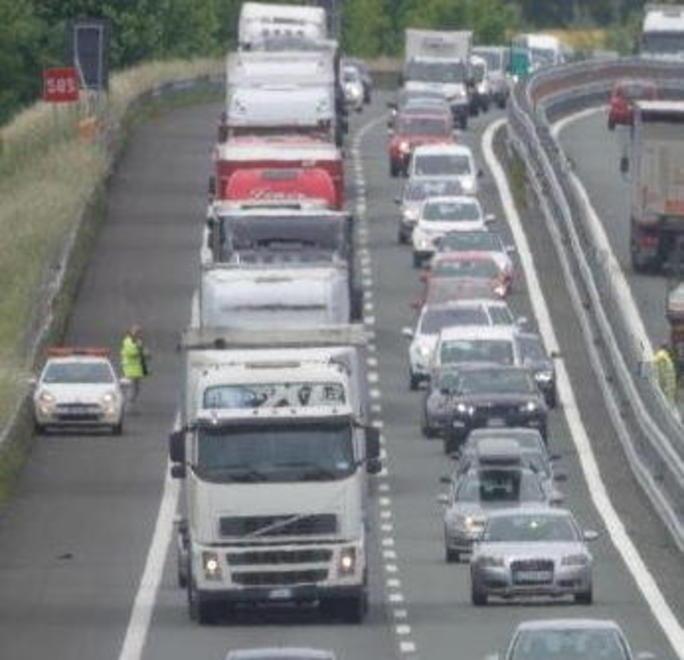 Operai di Salt in autostrada Rischio traffico