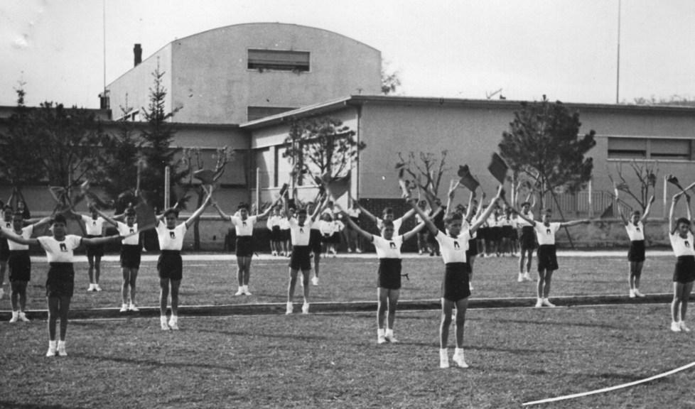 La storia torna a correre sulla pista di atletica 