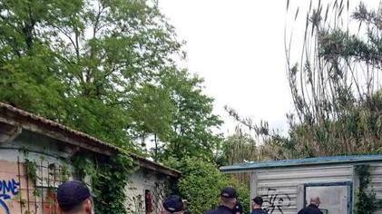 Sfrattati tre abusivi