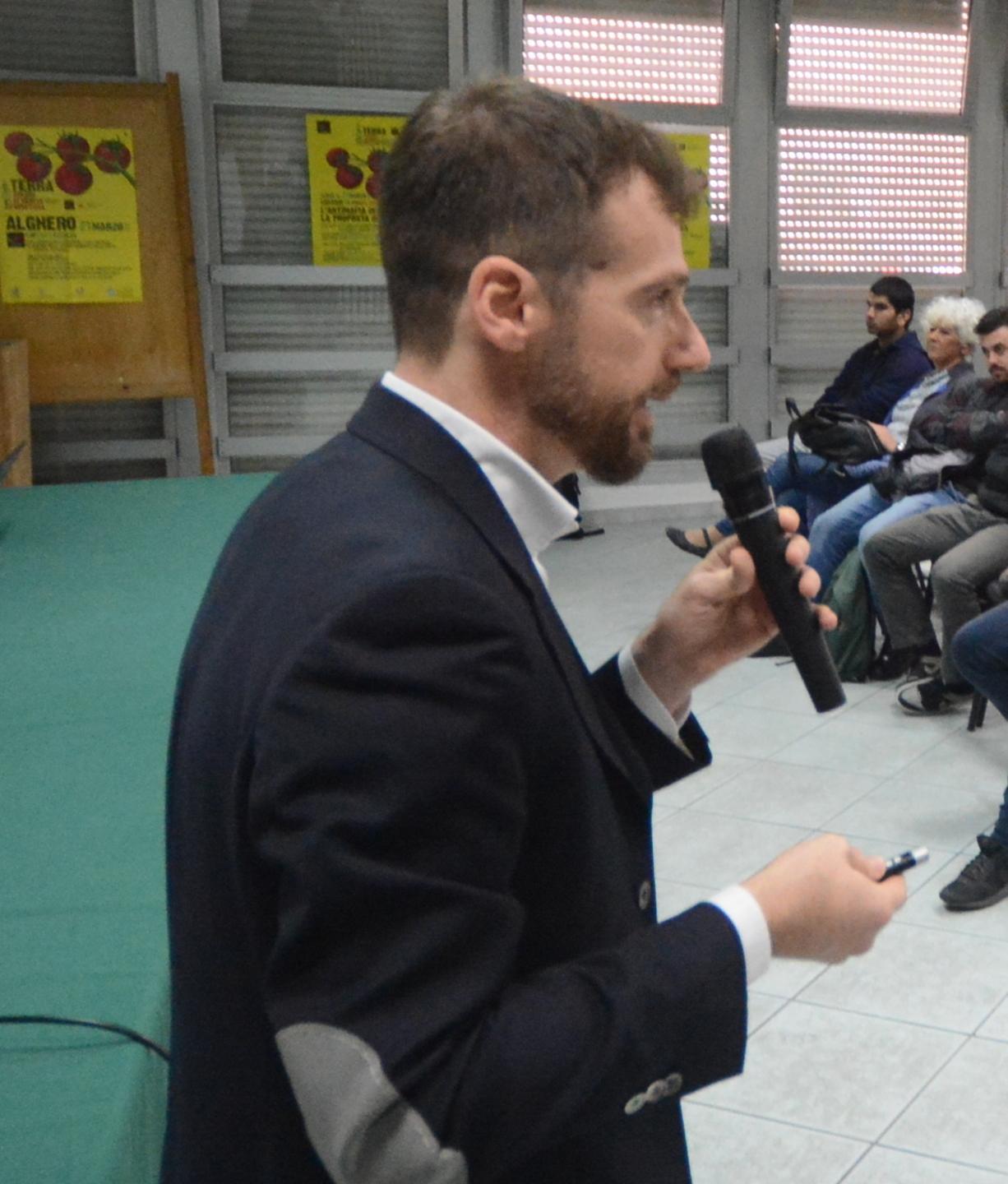 Lavorare da noi? Curriculum e motivazione