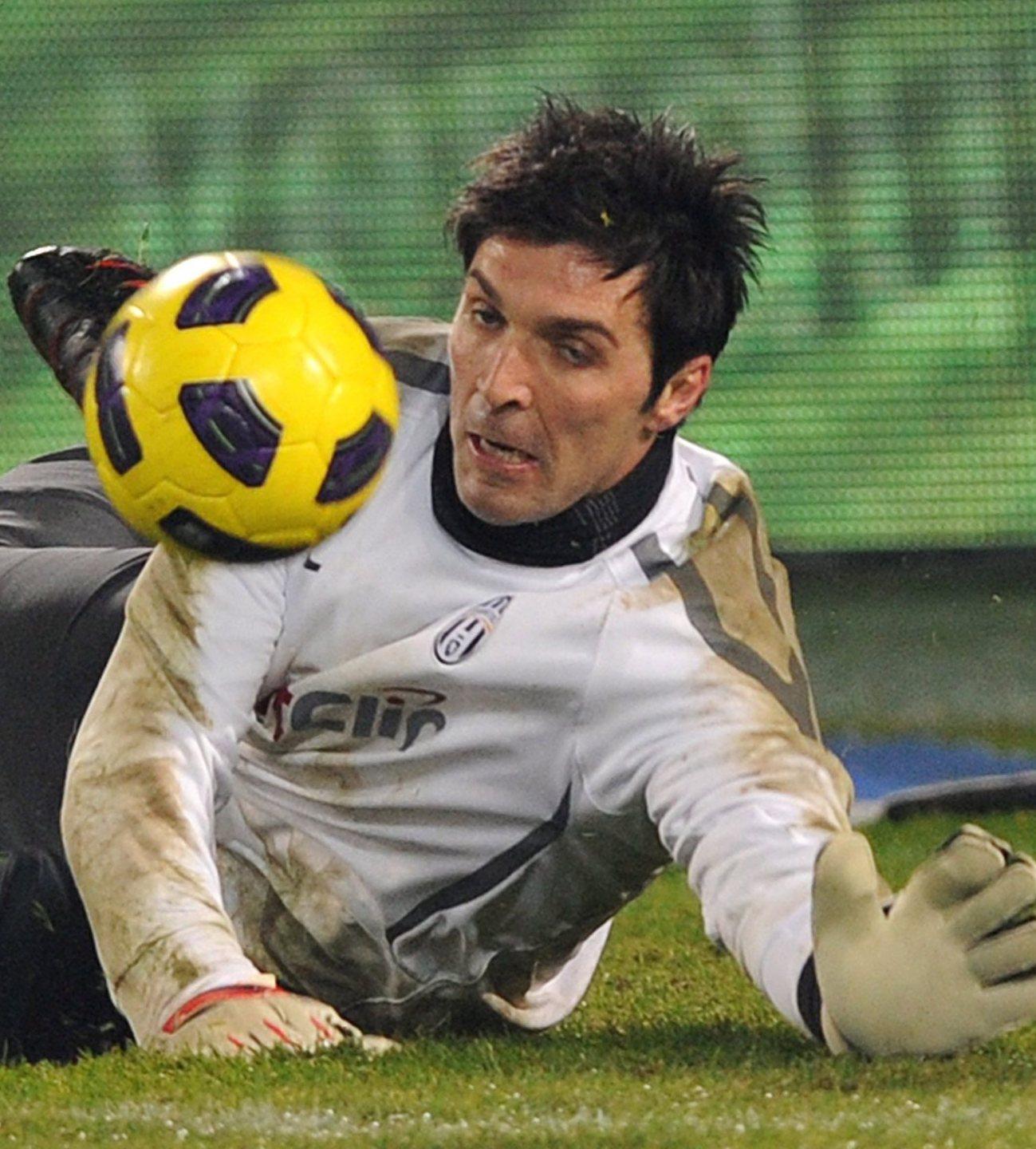 Gigi Buffon lascia la Juve ma non rinuncia al pallone 
