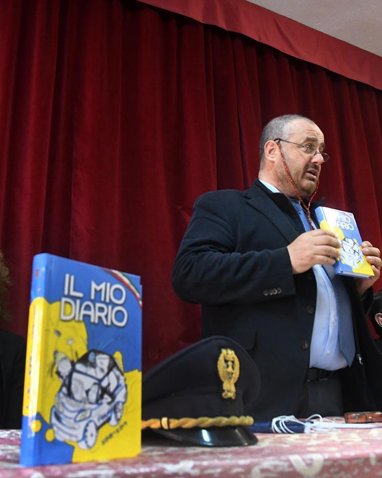 Polizia di Stato, Vis e Musa protagonisti del diario della legalità