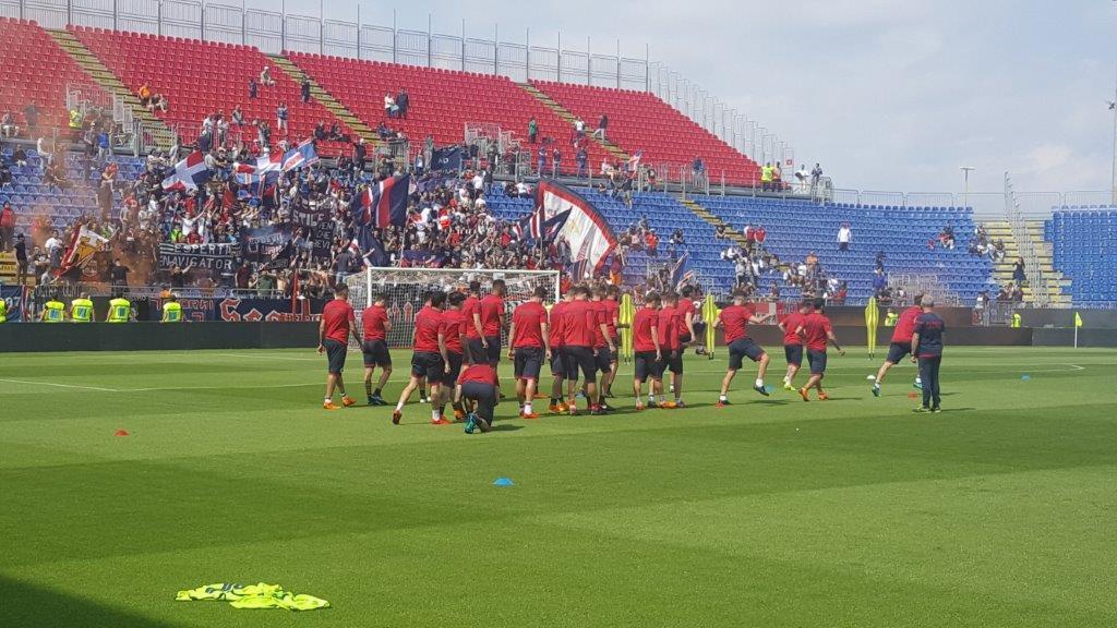 L'entusiasmo dei tifosi dà la carica al Cagliari