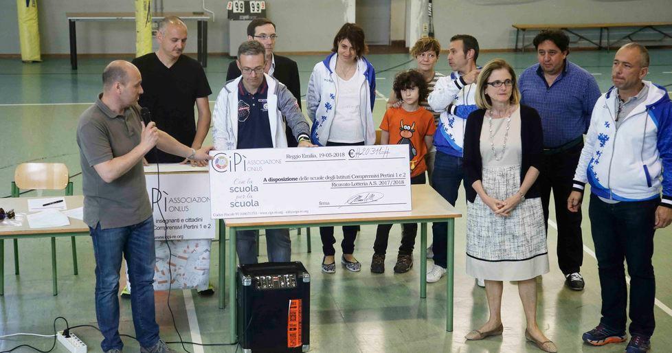 L’associazione di genitori Cipì dona 20mila euro alla scuola Pertini