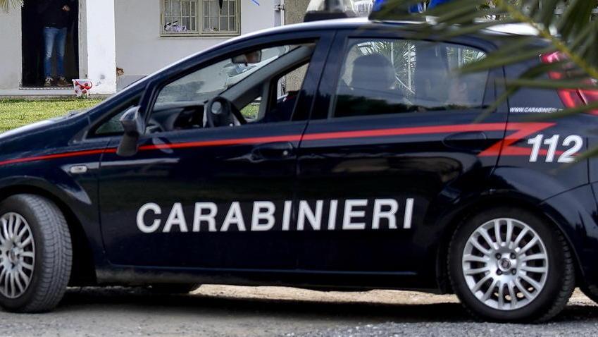 Si svegliano e scoprono che sono passati i ladri