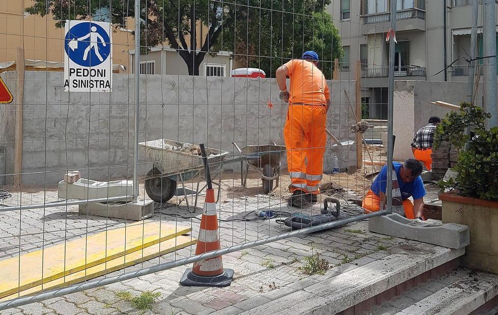  Ztl, lavori e proteste Soffritti: «Solo un lieve ritardo» 