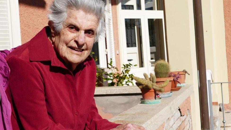 La storica ostetrica torna per un giorno sotto gli occhi della tv