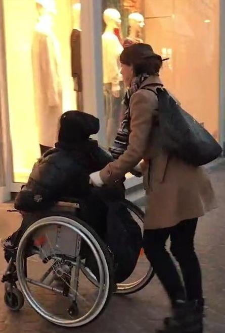 I candidati polemizzano anche sull’incontro per i disabili