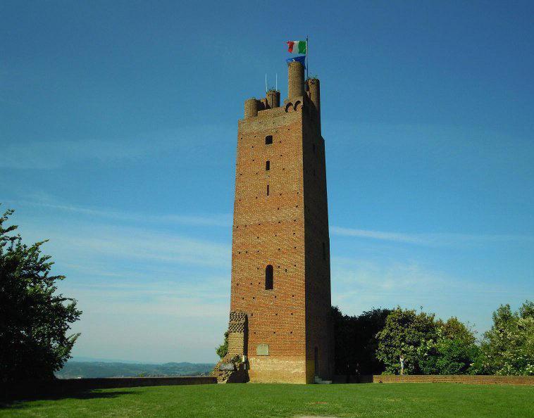 Sessant’anni fa la Rocca svettò di nuovo sul colle 
