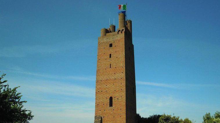 Sessant’anni fa la Rocca svettò di nuovo sul colle