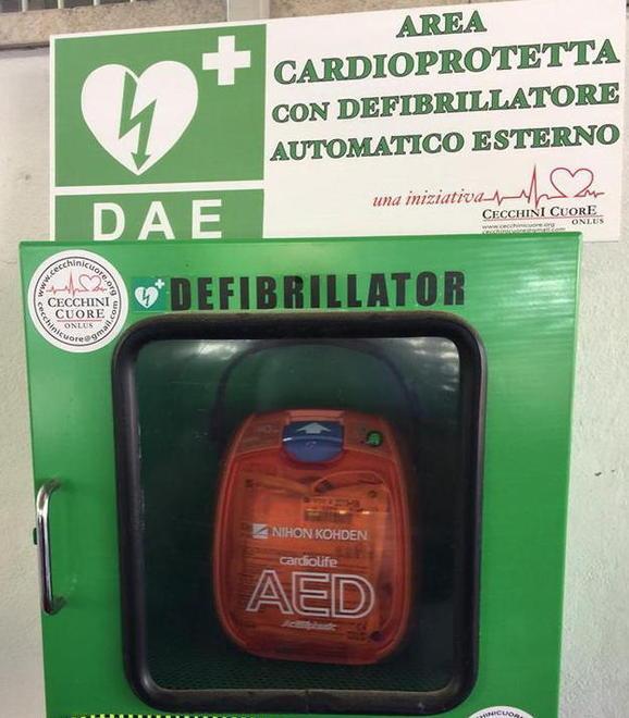 Defibrillatore automatico installato al circolo paesano