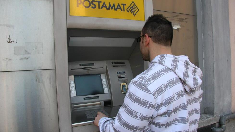 Cologna senza bancomat bussa anche alle poste