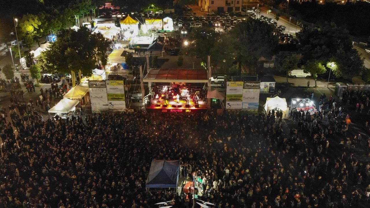 La Festa della birra vista dall'alto (foto Claudio Maddaleno)