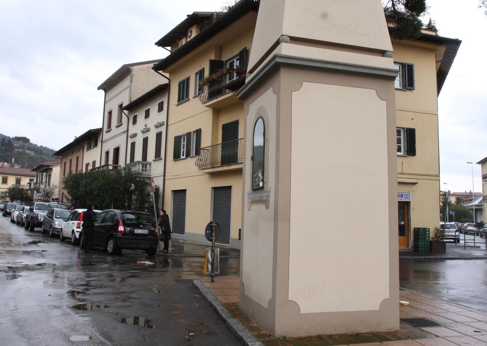 La piazzetta della Guglia alla Castellina