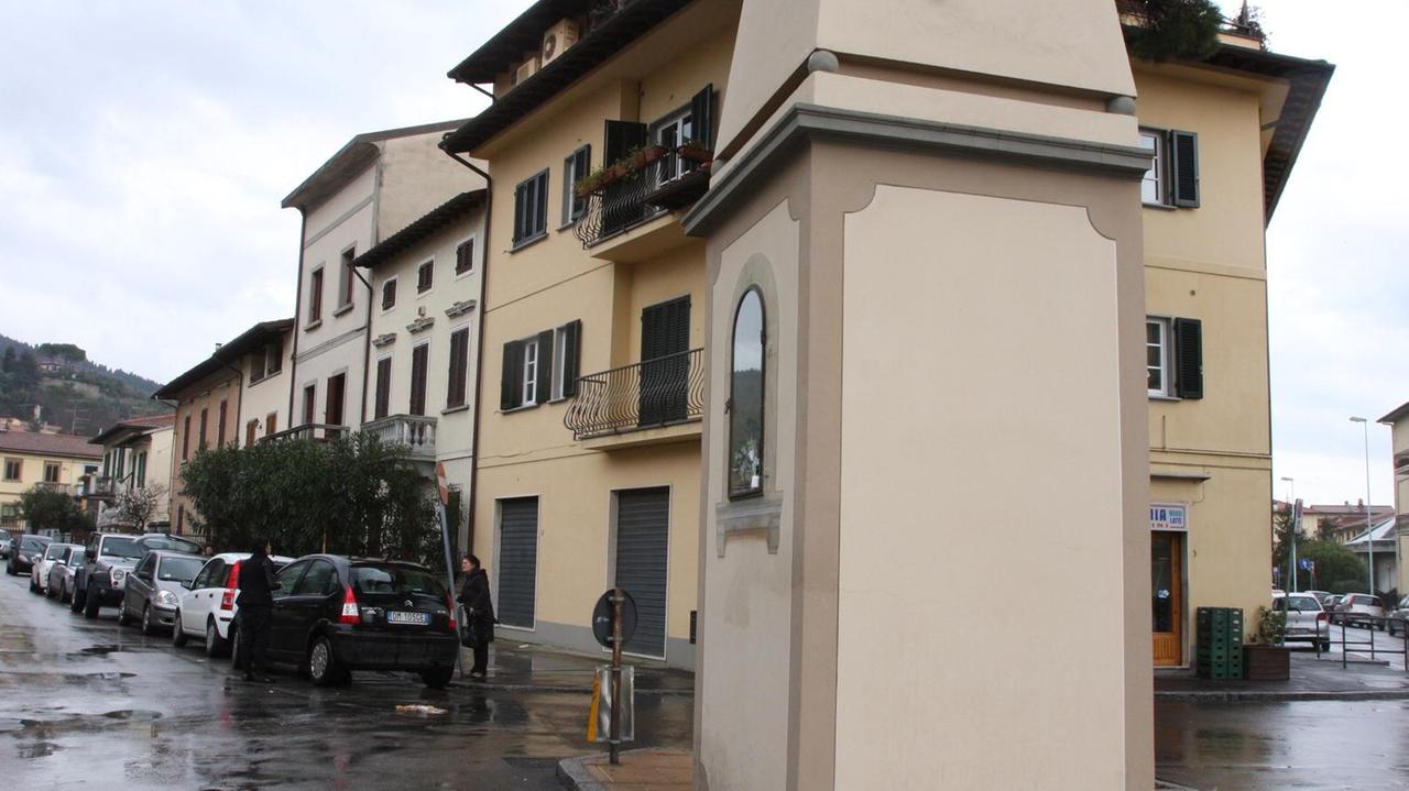 La piazzetta della Guglia alla Castellina
