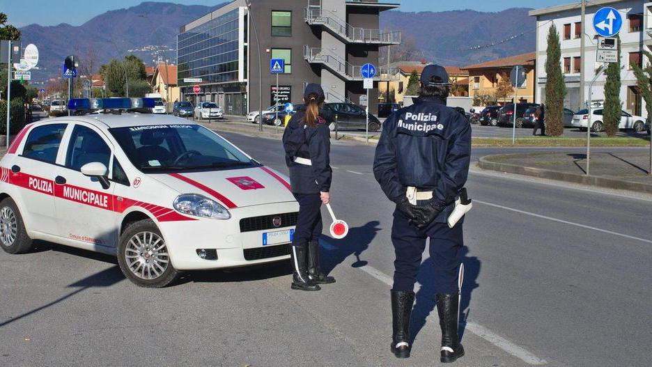 Sicurezza: due agenti in più, orario lungo e telecamere