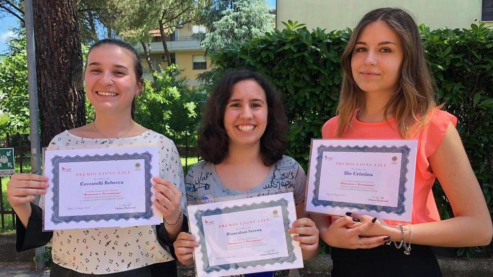 Tre studentesse premiate dal Lions e dalla Lega tumori