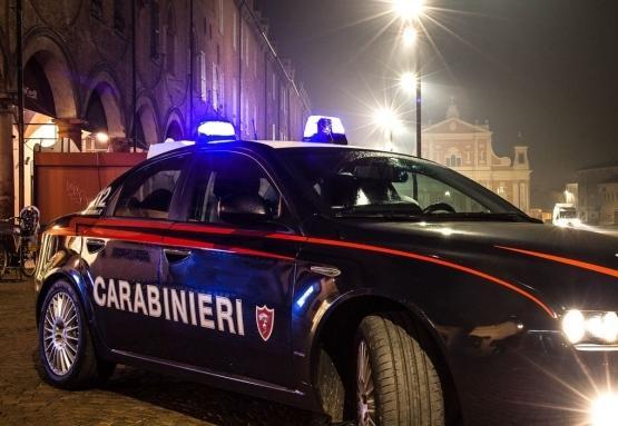 Due donne perseguitate dai compagni violenti 