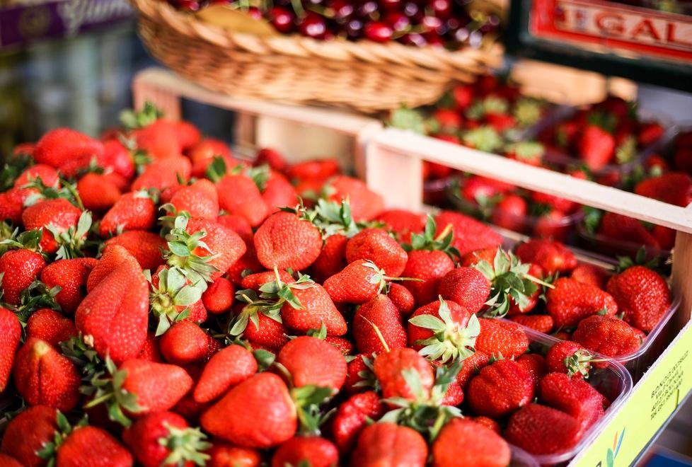 La borsa della spesa. Dolci e profumate Fragole, che delizia 