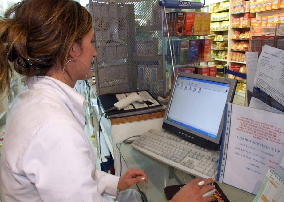 Visita o esame urgente prenotabili in farmacia 