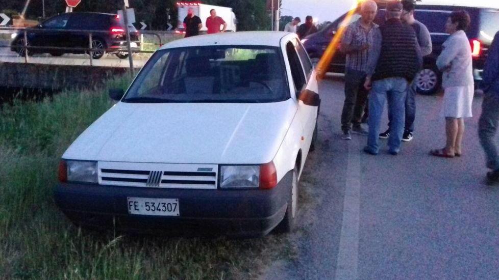 I familiari cercano notizie sull’incidente