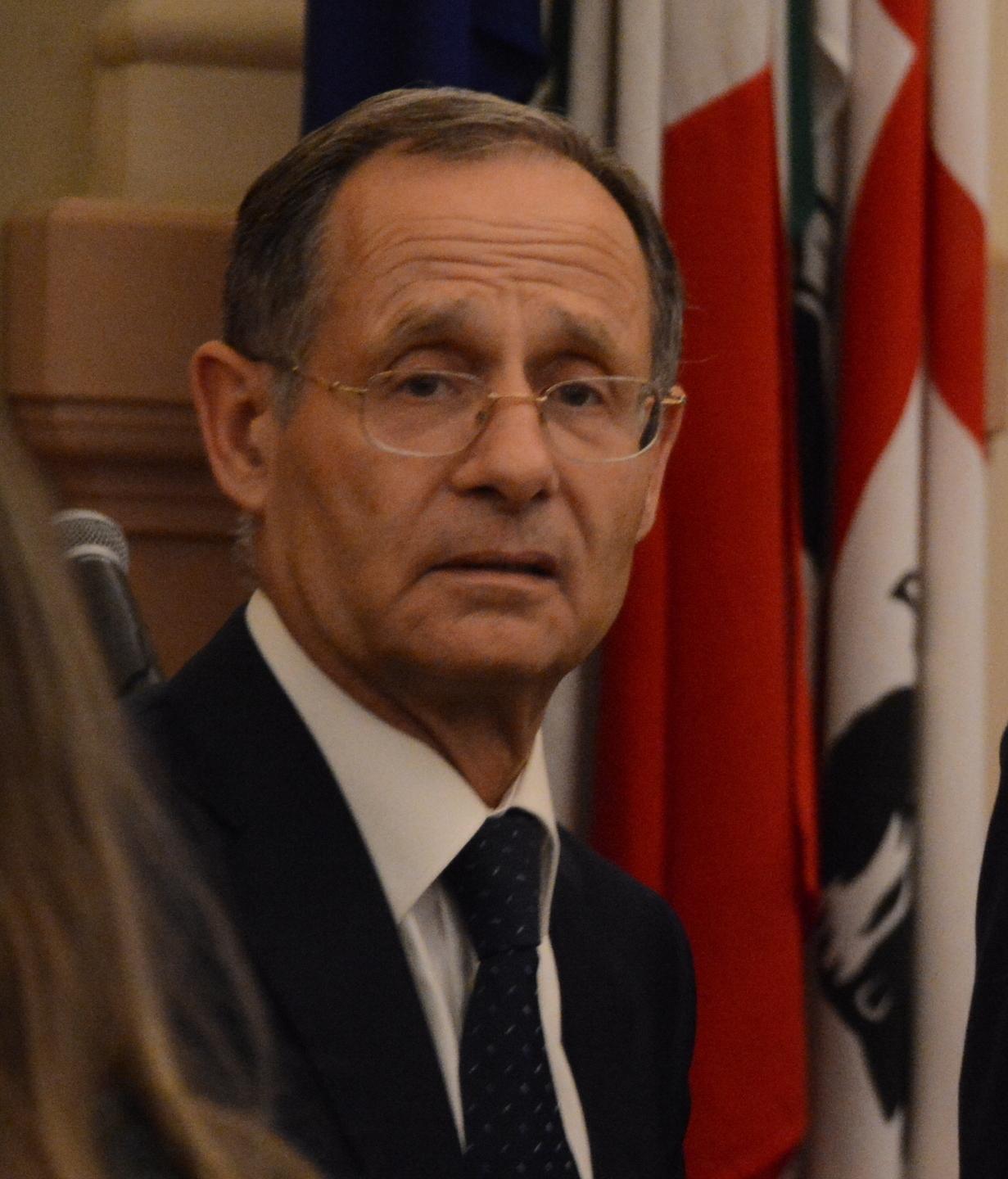 Aras, sit-in sotto il consiglio regionale 