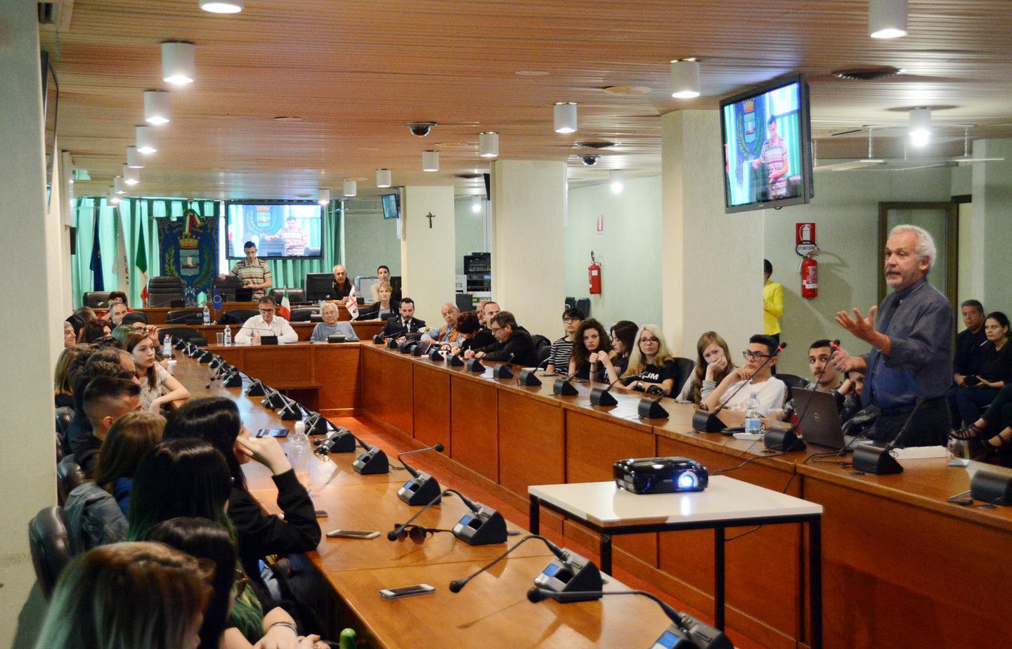 Nizzi: «Basta seconde case a Olbia: hotel in aree urbanizzate» 