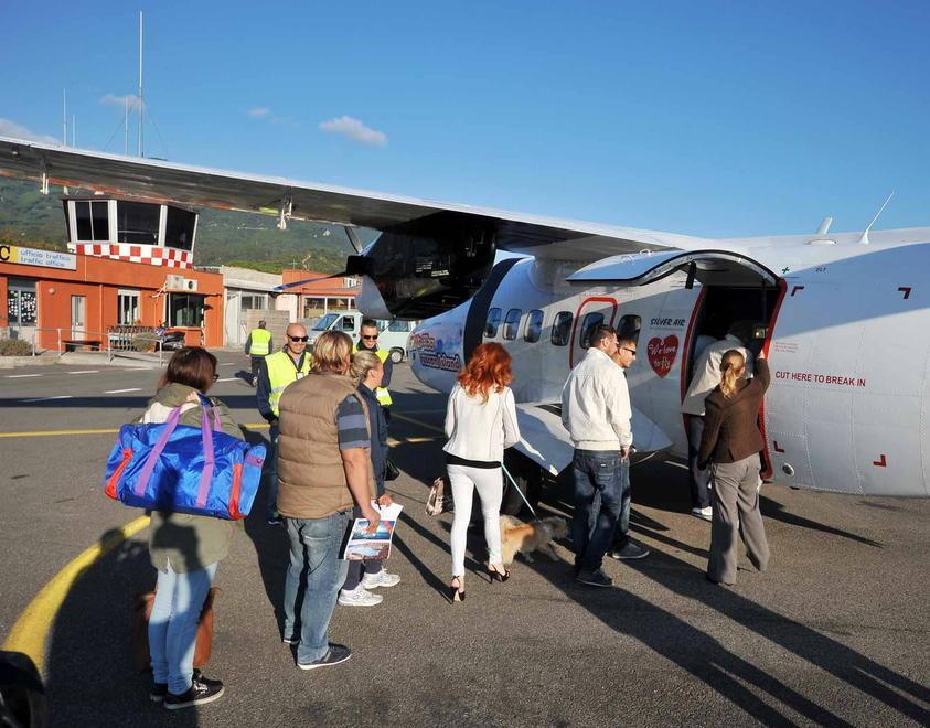 Voli con Pisa e Milano, è corsa contro il tempo per il nuovo bando 